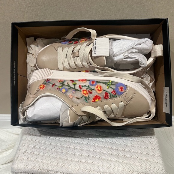Kate Spade New York - K as in Kate Sneaker, size 8 NWT - Picture 8 of 10